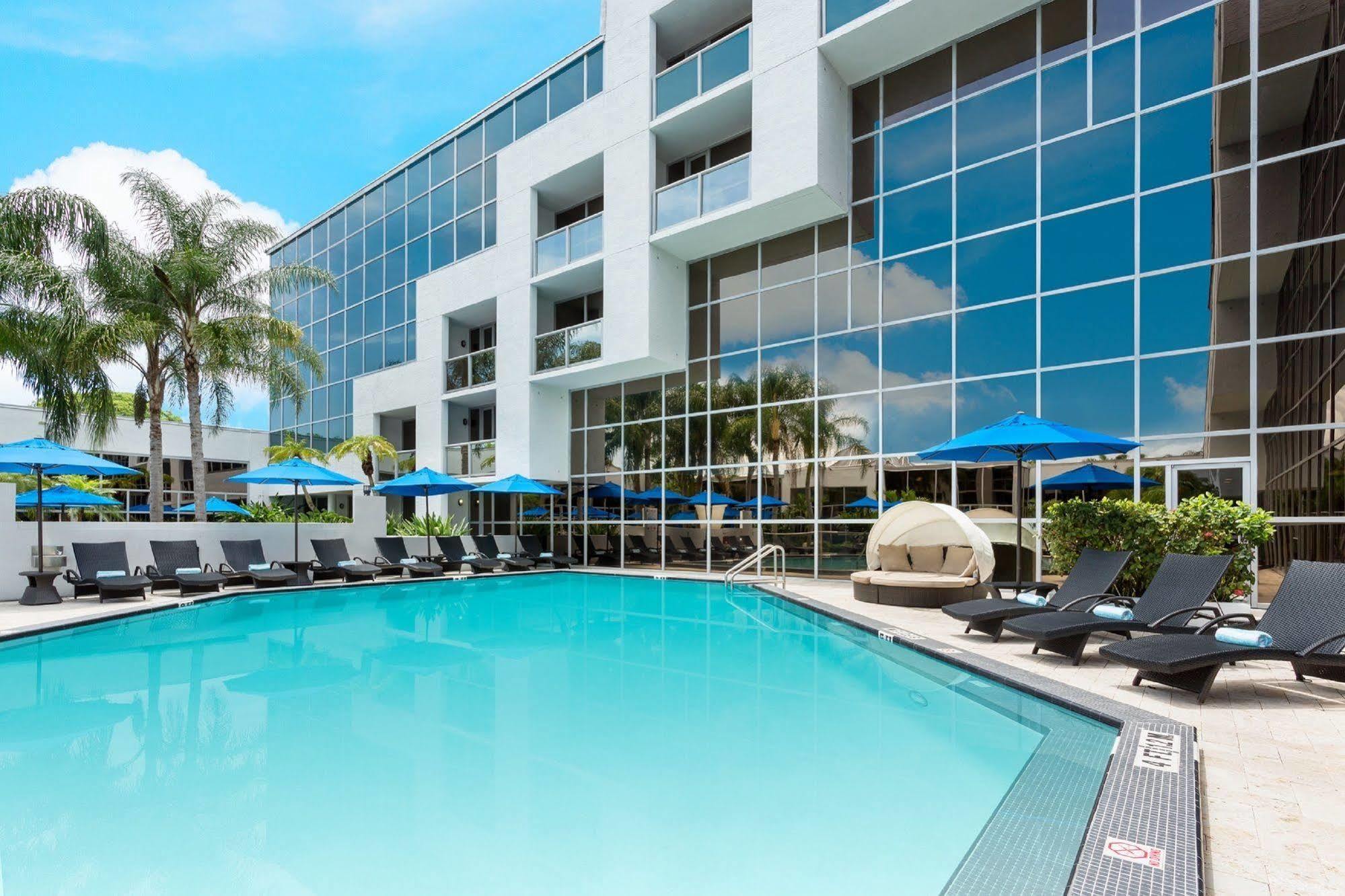 Sawgrass Grand Hotel And Suites Sports Complex Sunrise Eksteriør bilde
